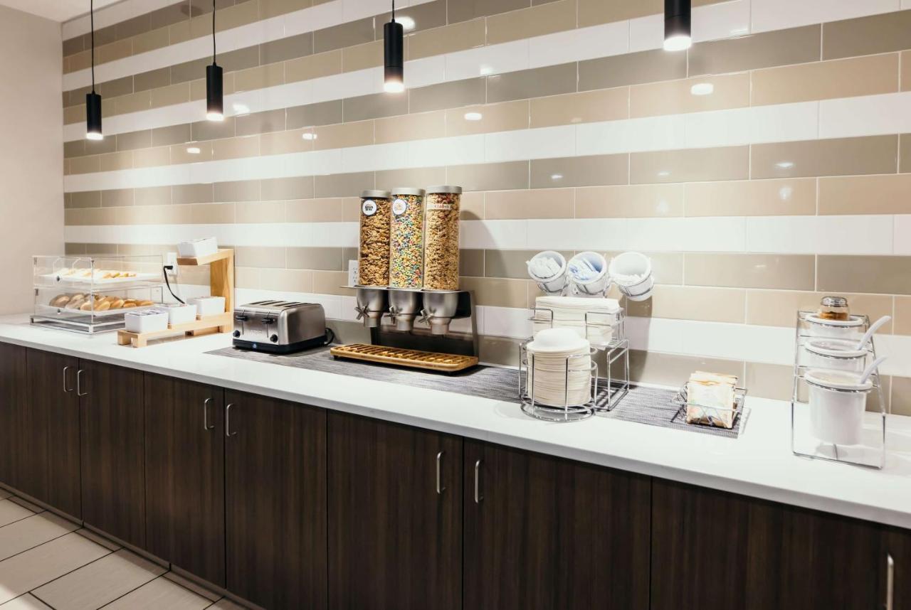 La Quinta Inn & Suites By Wyndham Ankeny Ia - Des Moines Ia Esterno foto